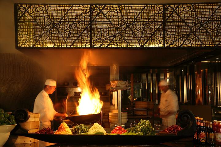 Dining 49 of 79