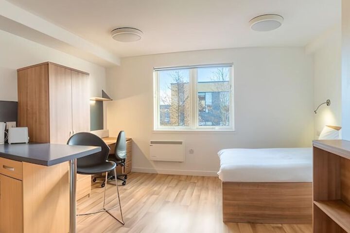 Room 3 of 16