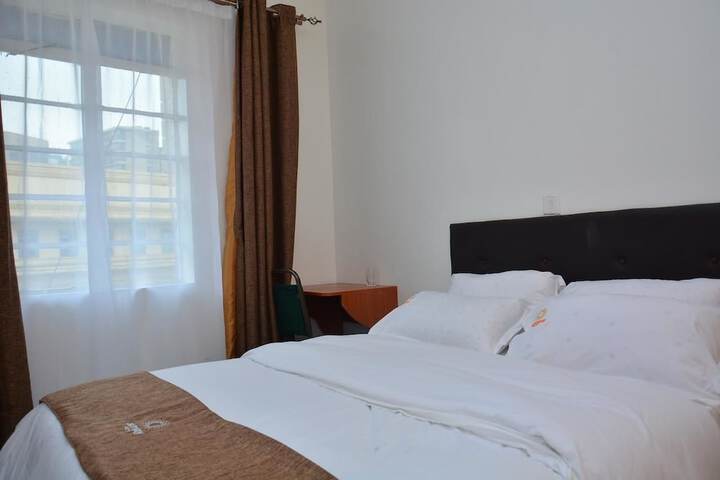 Room 12 of 17
