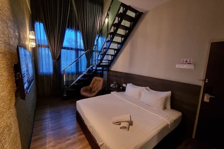 Room 107 of 138