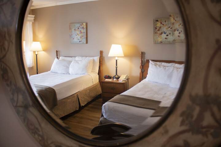 Room 45 of 168