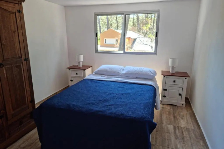 Room 2 of 12