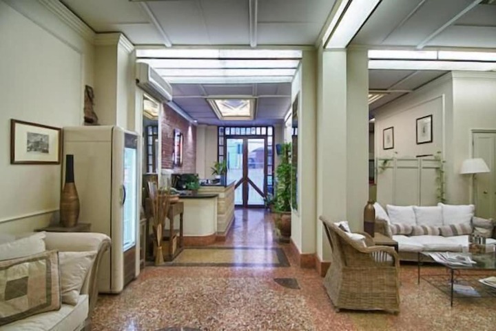 Hotel Lobby