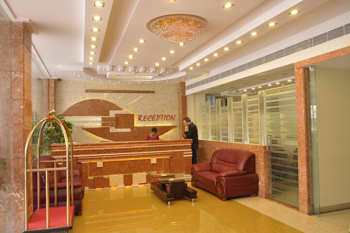 Hotel Lobby