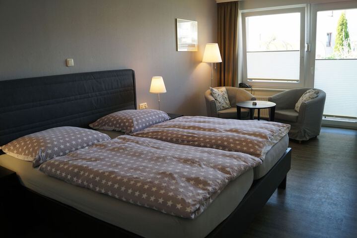 Room 10 of 56