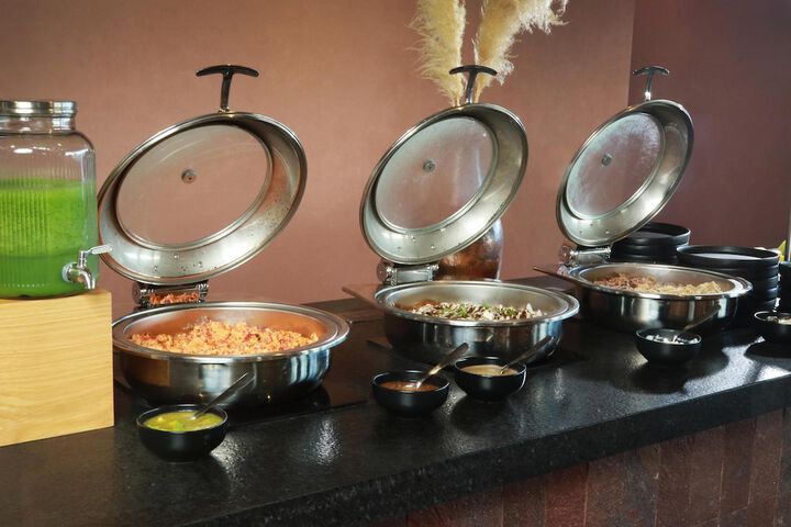 Dining 93 of 137