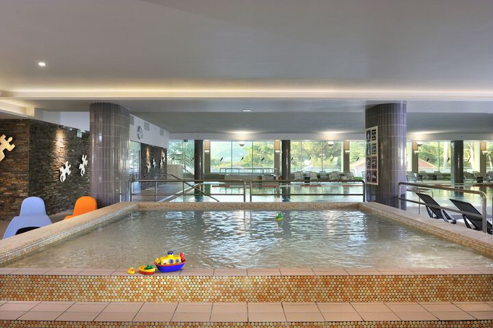 Pool 27 of 120