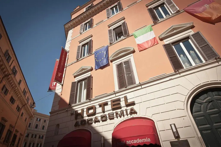 Club Rooms at Accademia