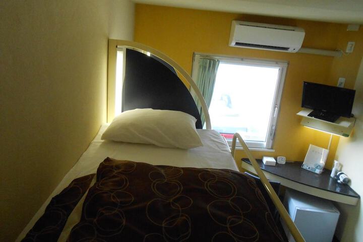 Room 14 of 61