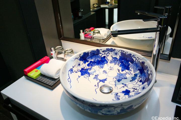 Bath Interior