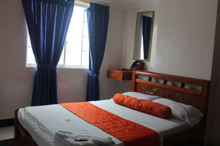 Room 10 of 35