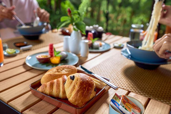 Breakfast/Coffee Service 42 of 57