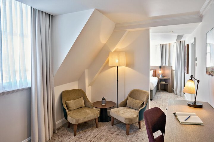 Room 37 of 109