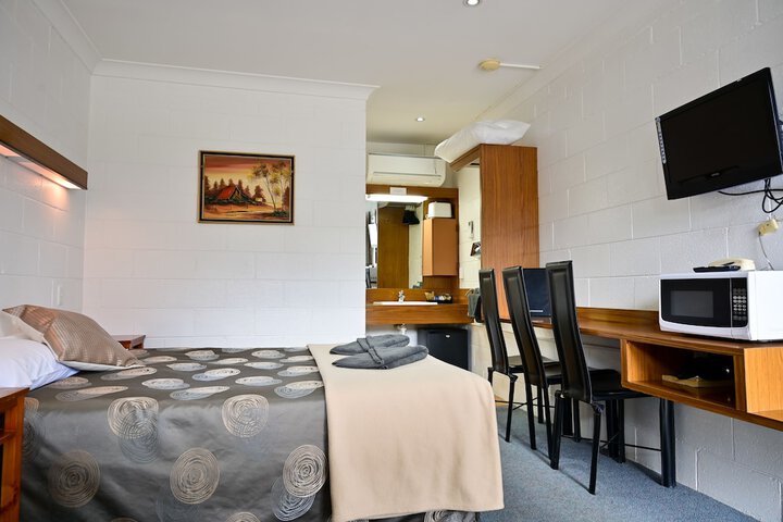 Room 12 of 60