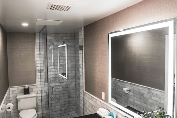 Room 12 of 34