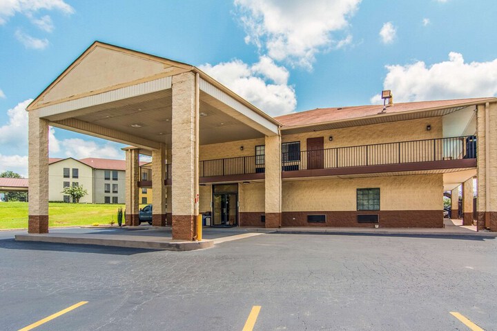 Hotel 43 of 43