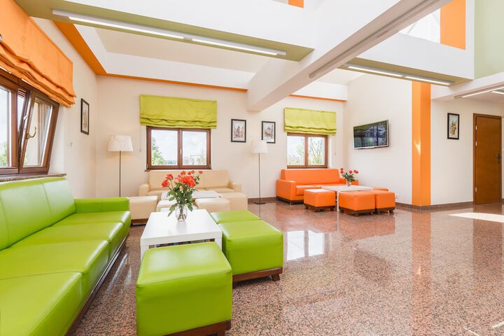 Entrance & Lobby