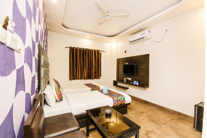 Room 17 of 25