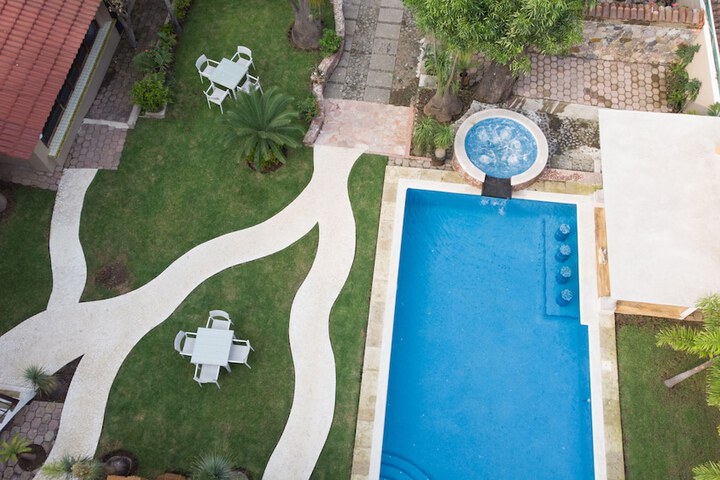 Pool 27 of 52