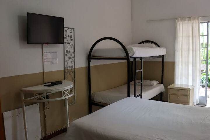 Room 12 of 40
