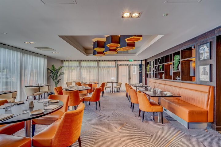 Dining 54 of 128