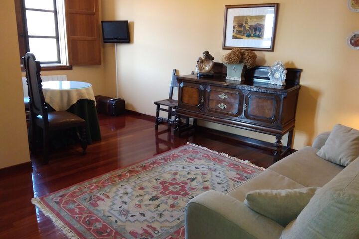 Room 32 of 67