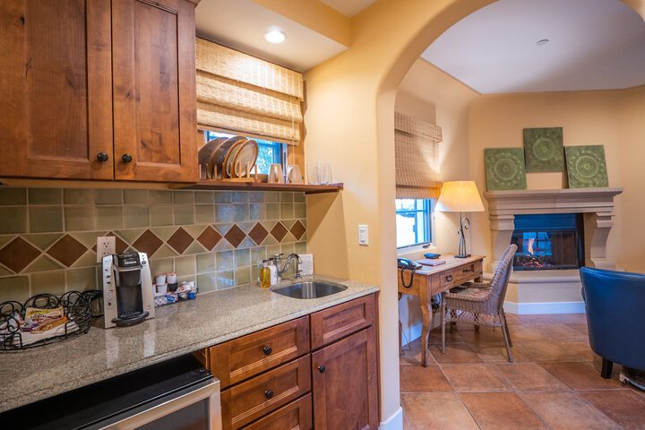 Private kitchenette