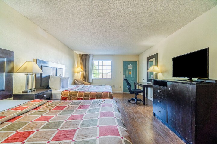 Room 22 of 87
