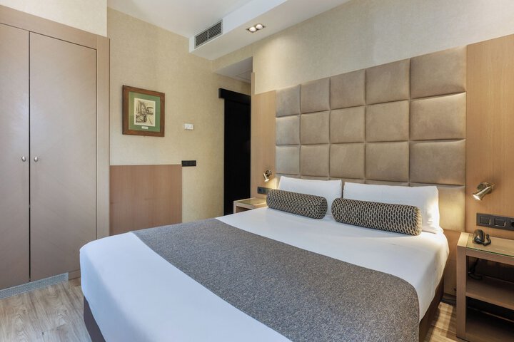 Room 13 of 56