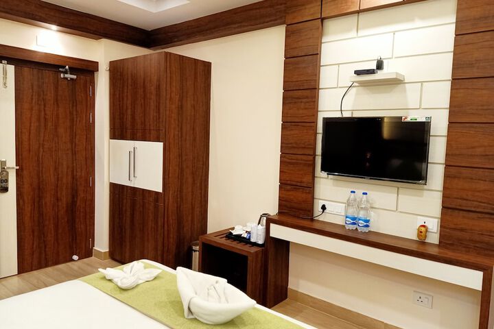 Room 8 of 39
