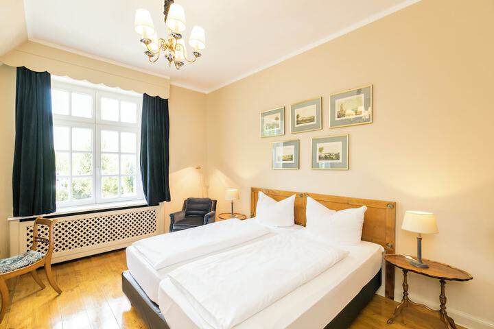 Room 5 of 46