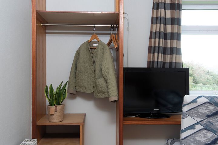 Room 17 of 62