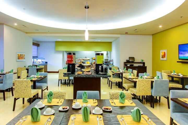Dining Photos