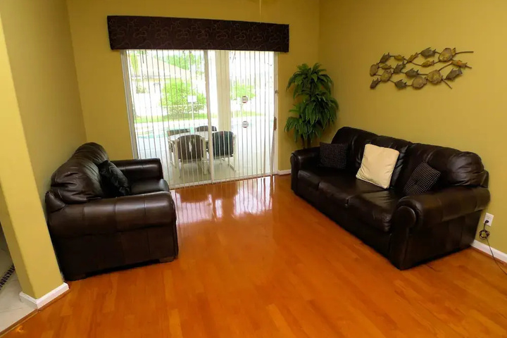 5 Bed Pool Home on Golf Community 835