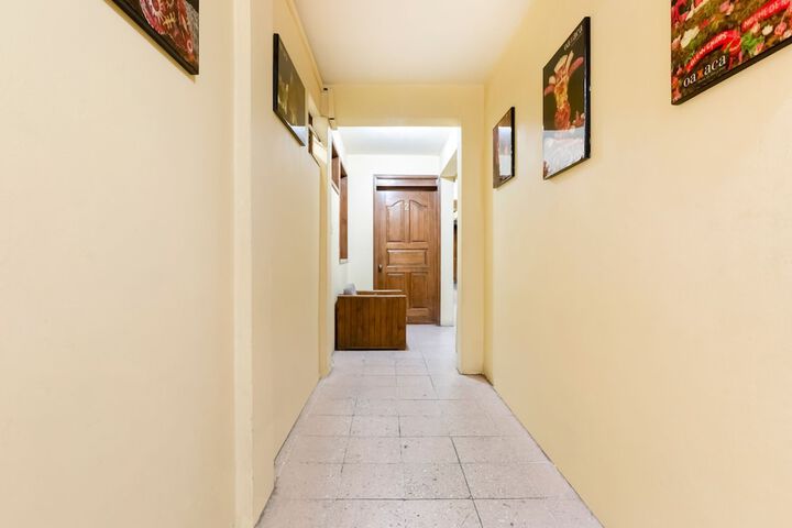 Ballroom/Hall 20 of 23