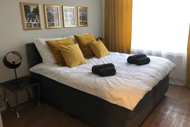 Room 6 of 43