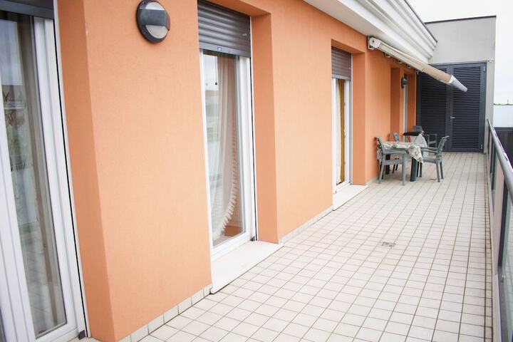 Terrace/Patio 19 of 43