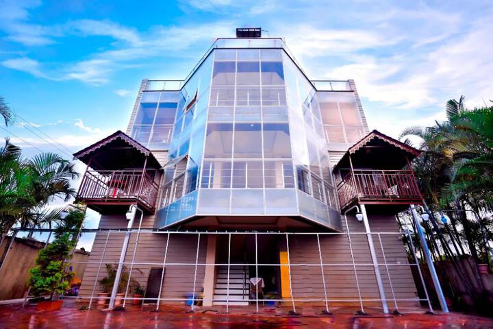 Hotel Suman Blossom