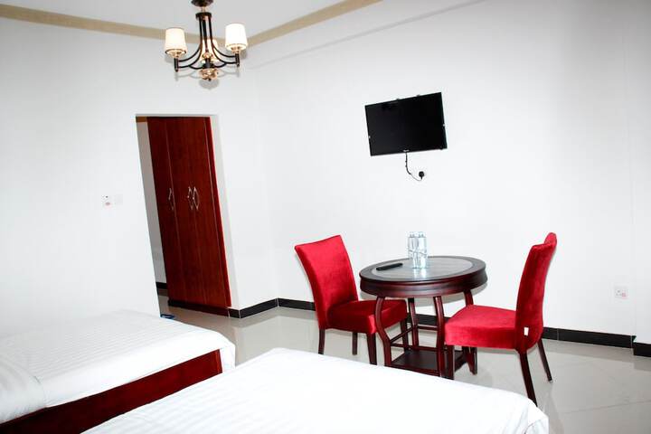 Room 21 of 117