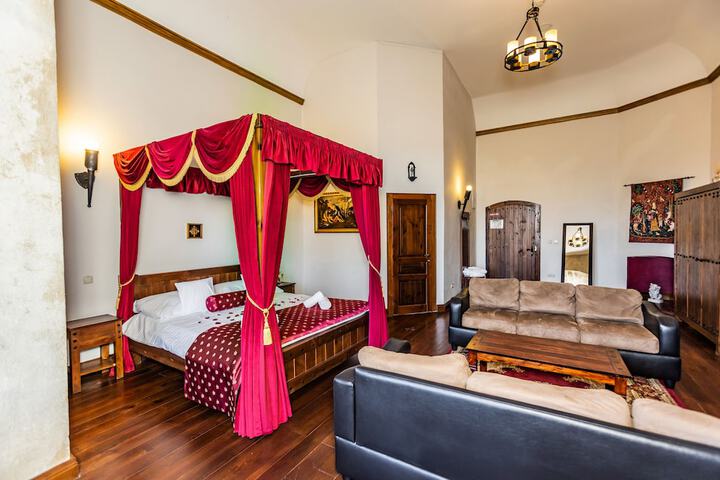Room 10 of 54