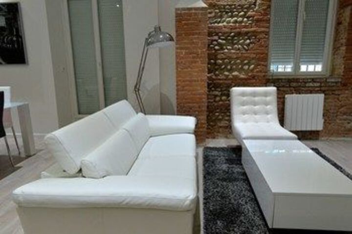 Room 11 of 12