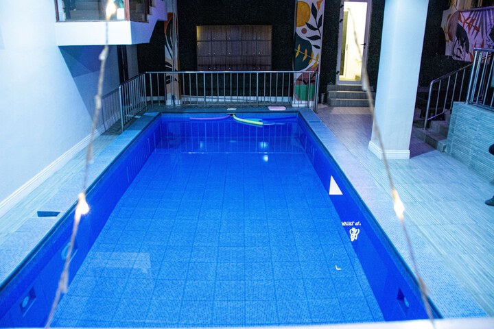 Pool 20 of 24
