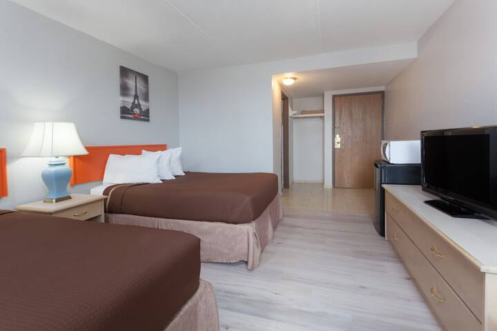 Room 11 of 21