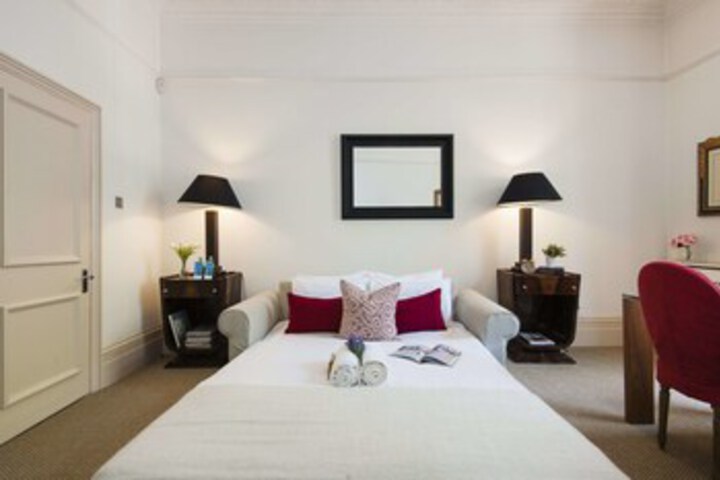 Room 16 of 21