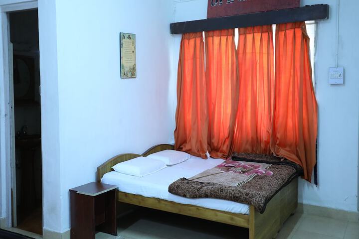 Room 21 of 43