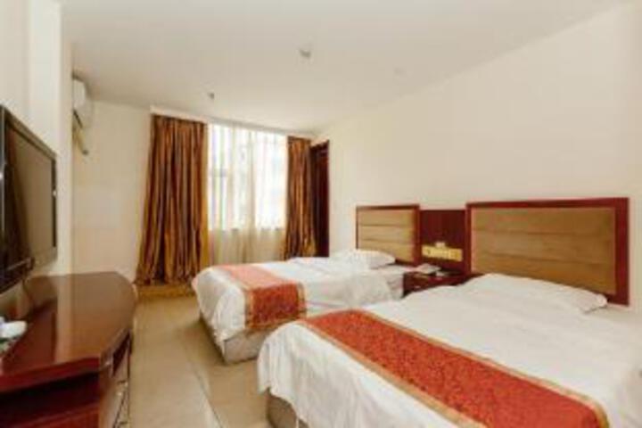 Room 12 of 12