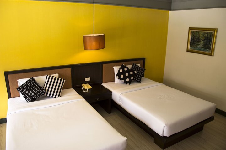 Room 15 of 47