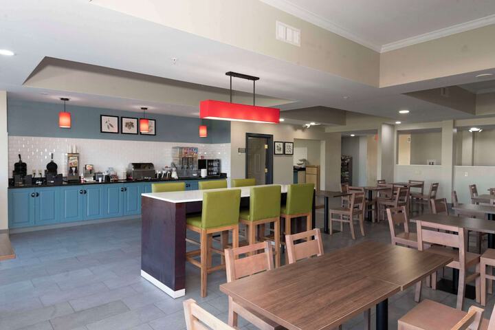 Breakfast area