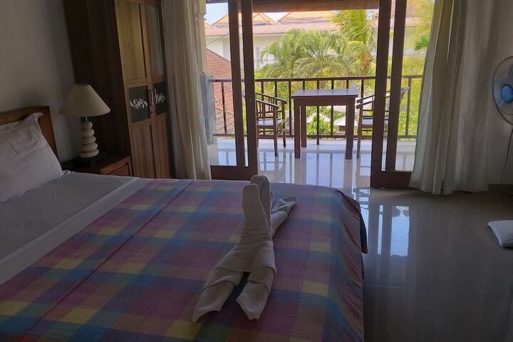 Room 3 of 41