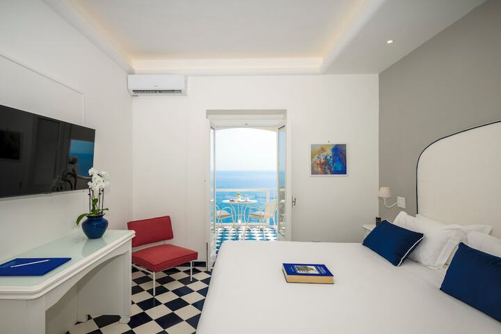 Room 32 of 134